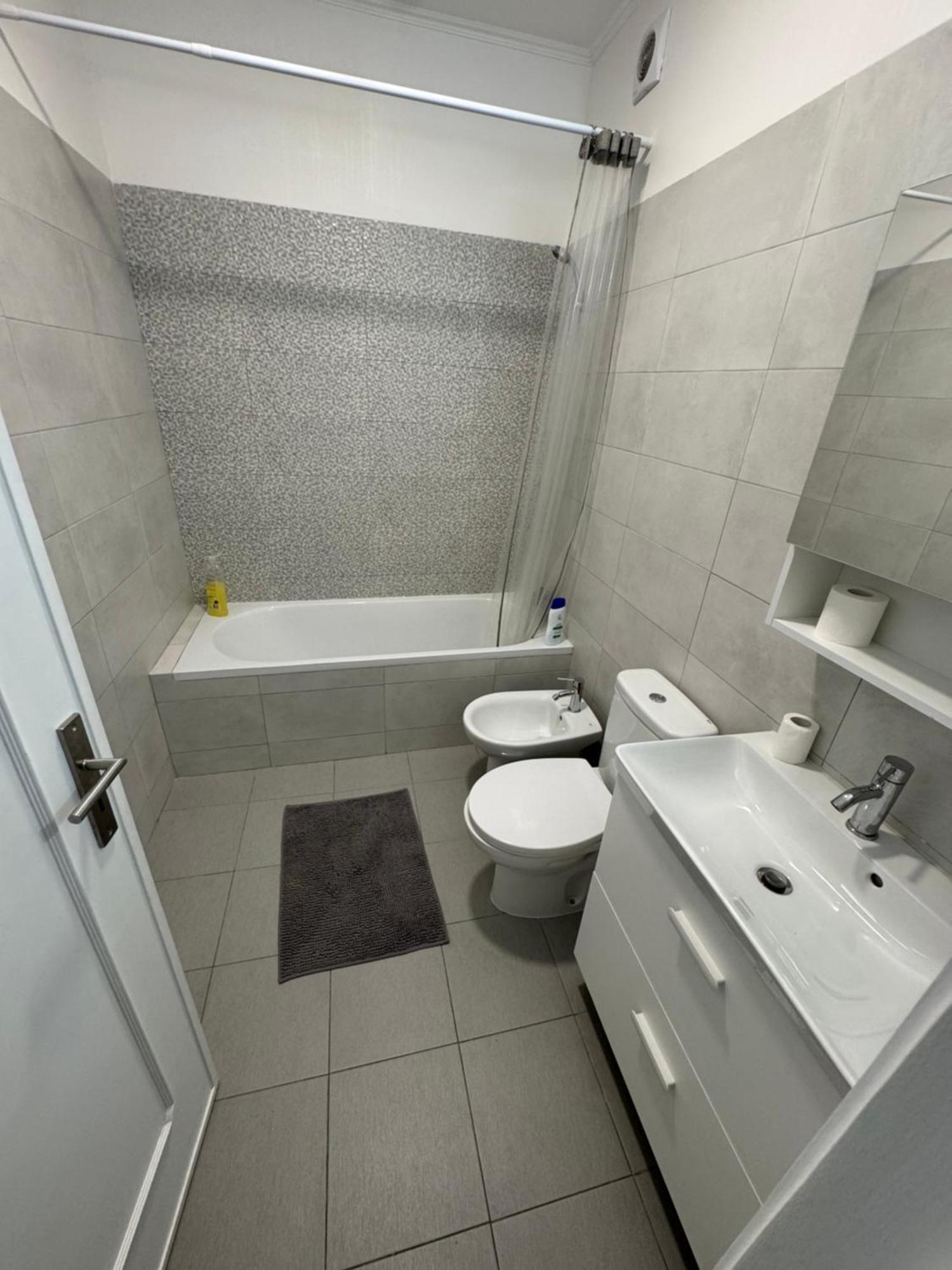 Room Alvalade Lisboa Ngoại thất bức ảnh